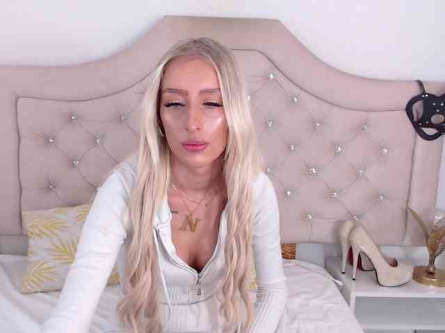 NatalieFlirt webcam
