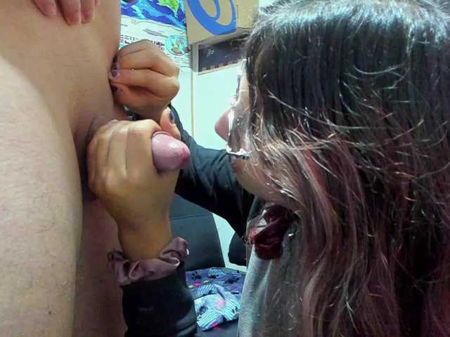 Dunin-fckk's BongaCams show and profile