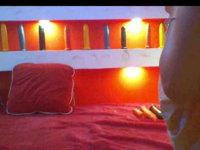 Bettycouplecrazy webcam