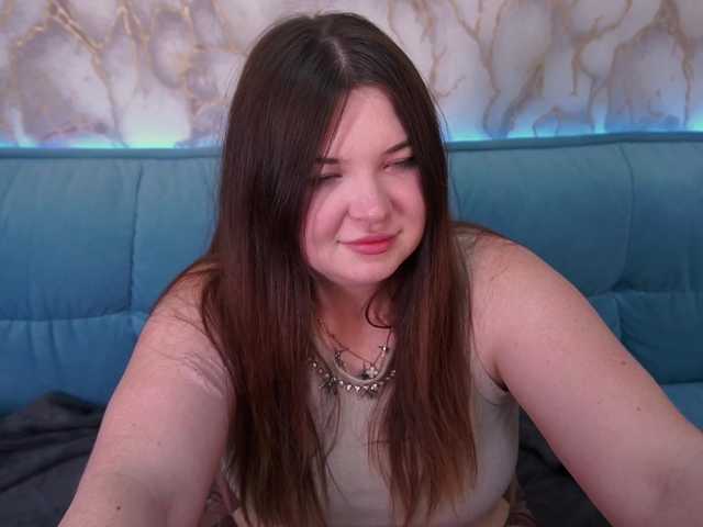 Sex chat gratuit in direct cu RosieMoons pe BongaCams