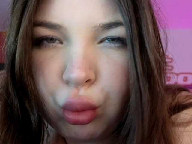 RosieMoons's BongaCams show and profile