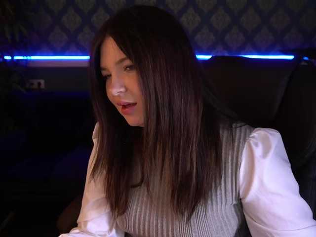  RosieMoons chat room