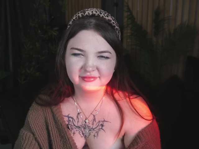  RosieMoons chat room