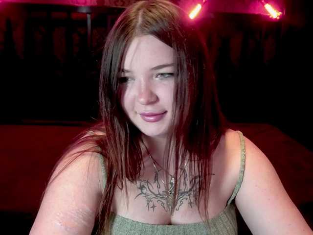  RosieMoons chat room