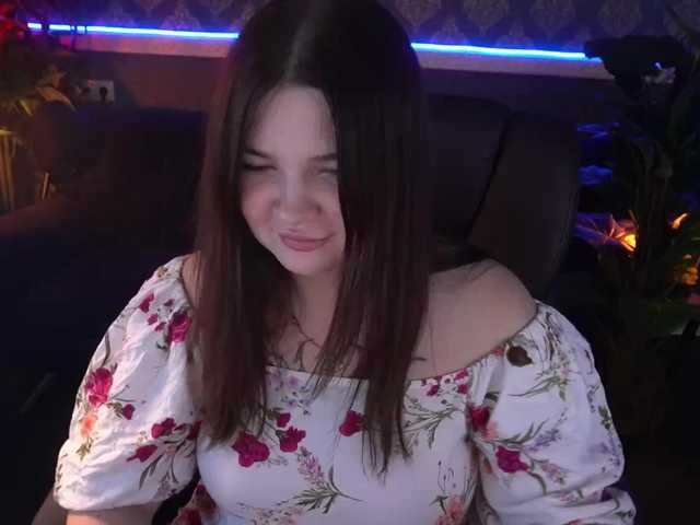 RosieMoons chat room