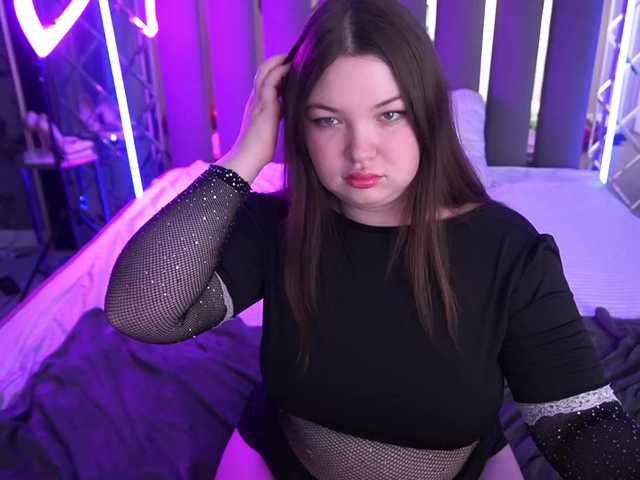 RosieMoons's BongaCams show and profile