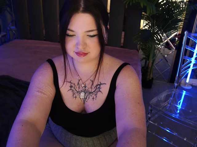  RosieMoons chat room