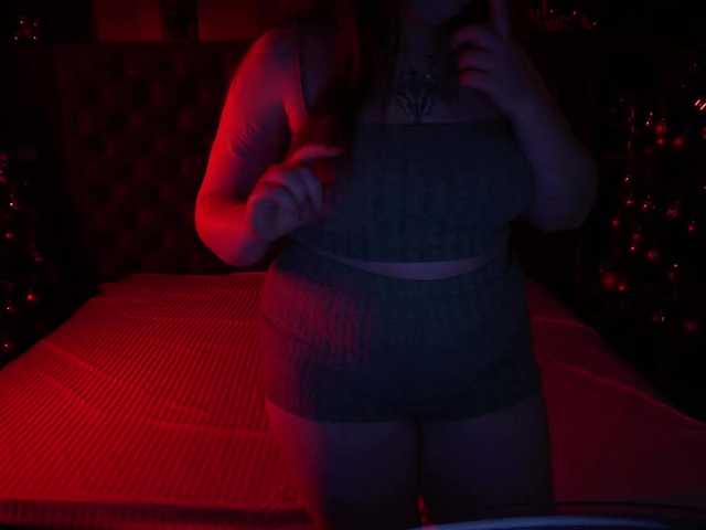 RosieMoons's BongaCams show and profile