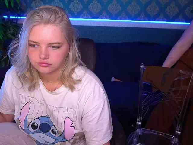 RosieMoons webcam