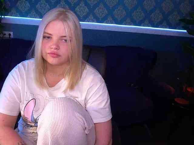 RosieMoons webcam