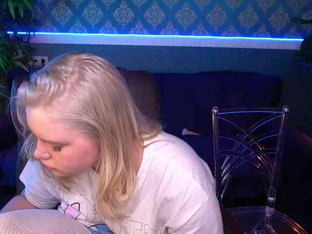 RosieMoons webcam