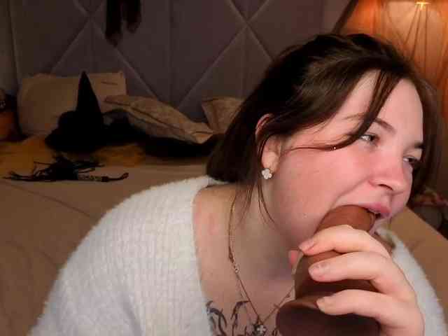 RosieMoons bongacams