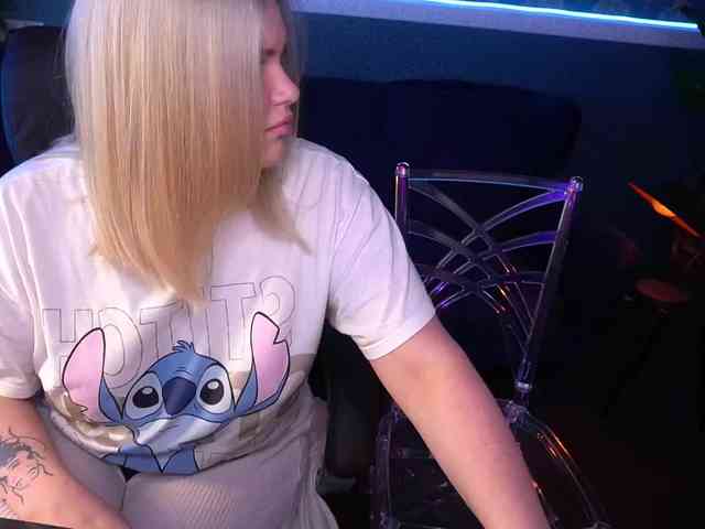 RosieMoons webcam