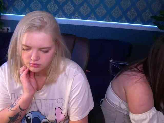 RosieMoons webcam