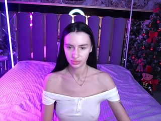 SnowWhiteee Porn Show