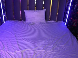 SnowWhiteee Porn Show