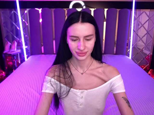 SnowWhiteee from BongaCams is Freechat