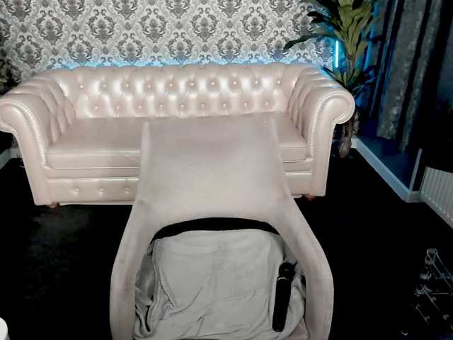  SnowWhiteee chat room