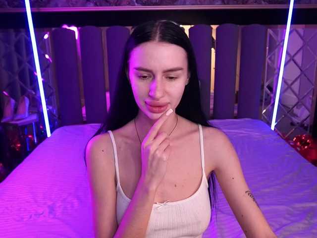 SnowWhiteee — Freechat on BongaCams