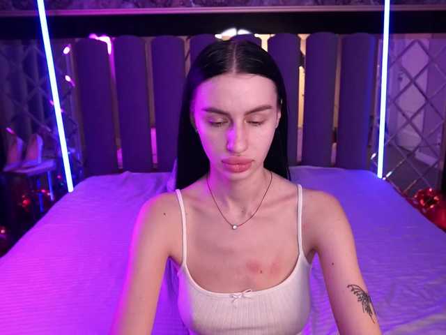 SnowWhiteee from BongaCams is Freechat