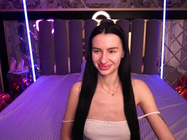 SnowWhiteee — Freechat on BongaCams