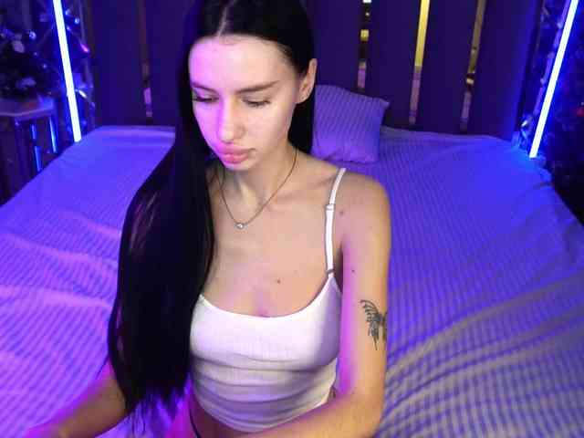 SnowWhiteee SnowWhiteee