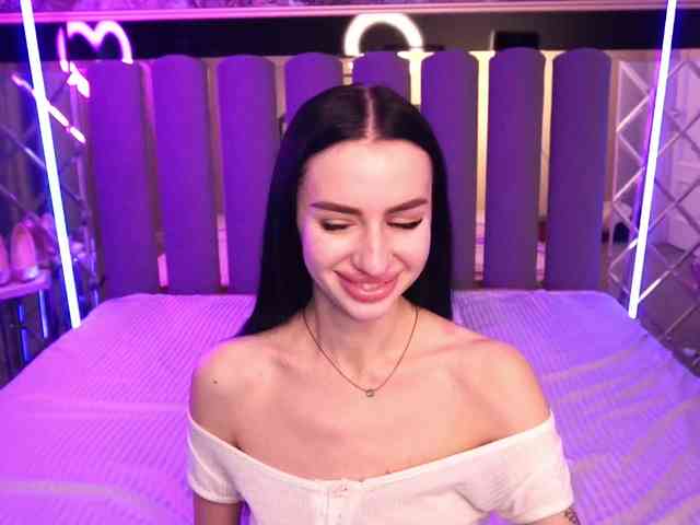 SnowWhiteee SnowWhiteee