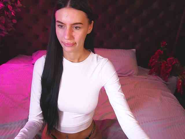 SnowWhiteee webcam