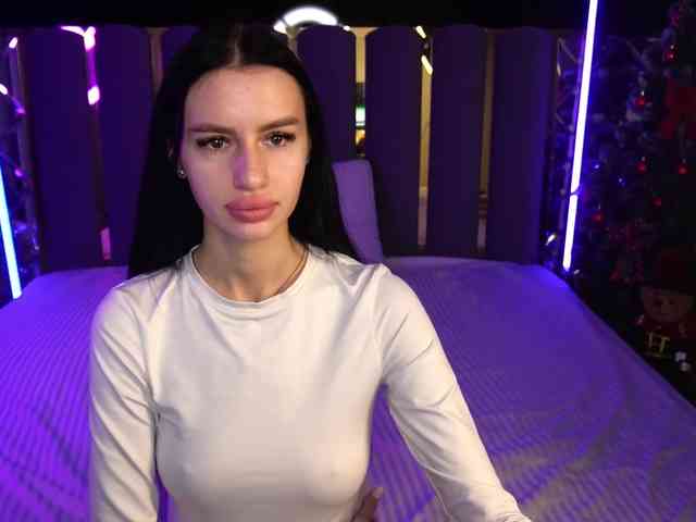 SnowWhiteee SnowWhiteee