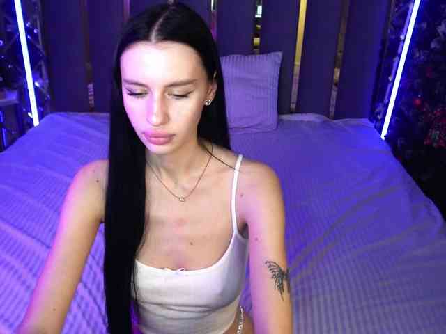 SnowWhiteee SnowWhiteee