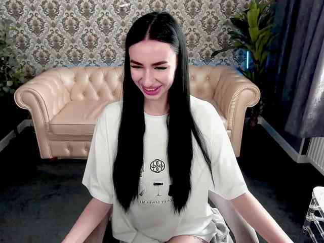 videochat room SnowWhiteee