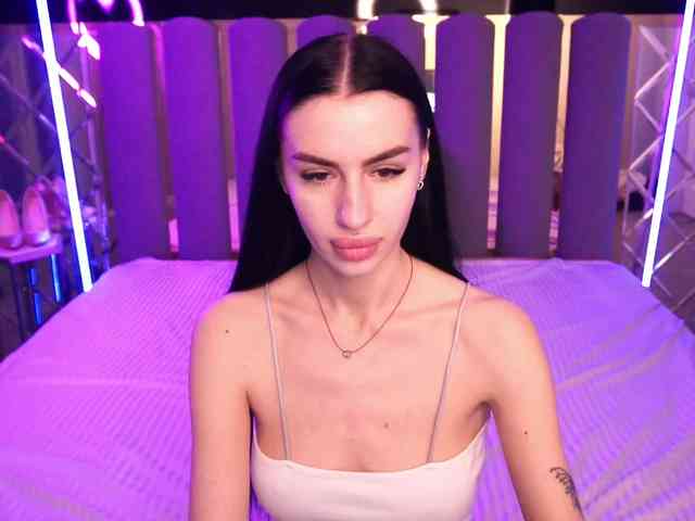 SnowWhiteee SnowWhiteee