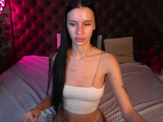 SnowWhiteee SnowWhiteee