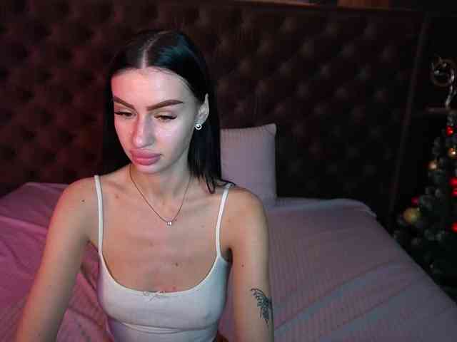 SnowWhiteee SnowWhiteee