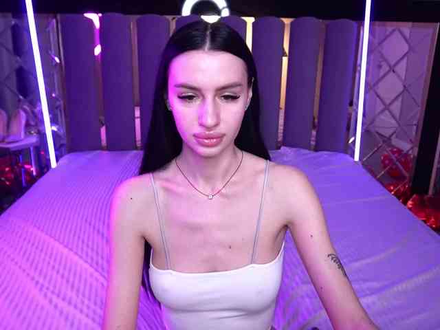 SnowWhiteee SnowWhiteee