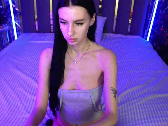 SnowWhiteee SnowWhiteee