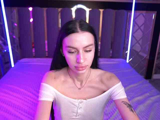 SnowWhiteee SnowWhiteee