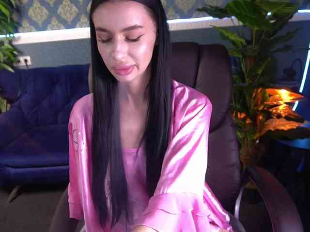 SnowWhiteee webcam