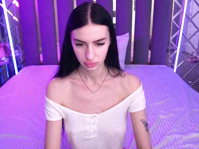 SnowWhiteee SnowWhiteee