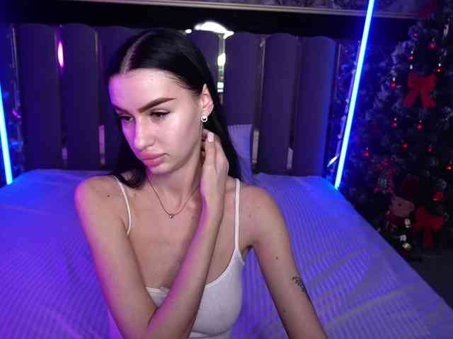 SnowWhiteee SnowWhiteee