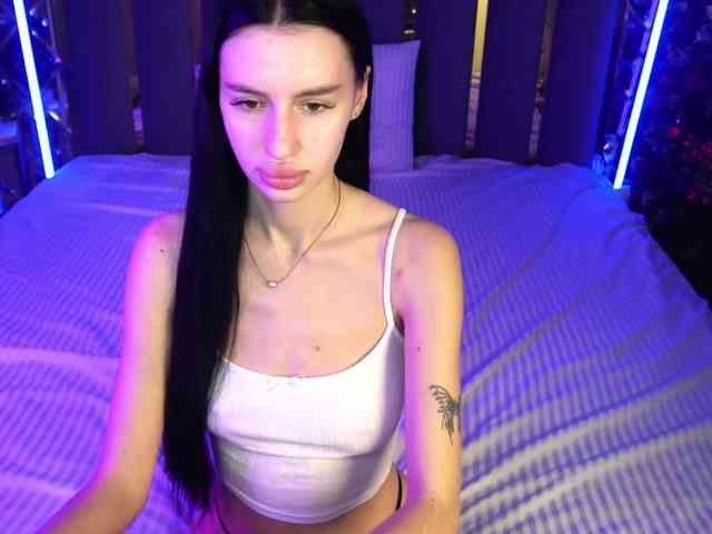 SnowWhiteee SnowWhiteee