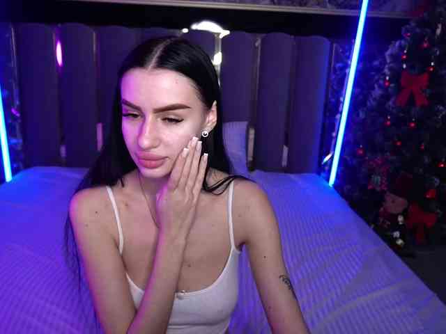 SnowWhiteee SnowWhiteee