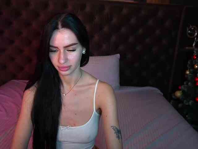 SnowWhiteee SnowWhiteee