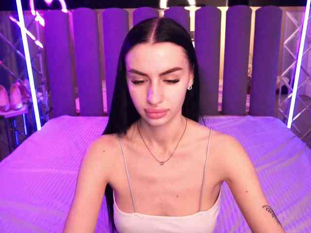 SnowWhiteee SnowWhiteee