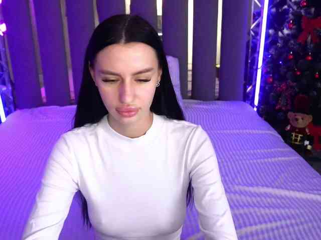 SnowWhiteee SnowWhiteee