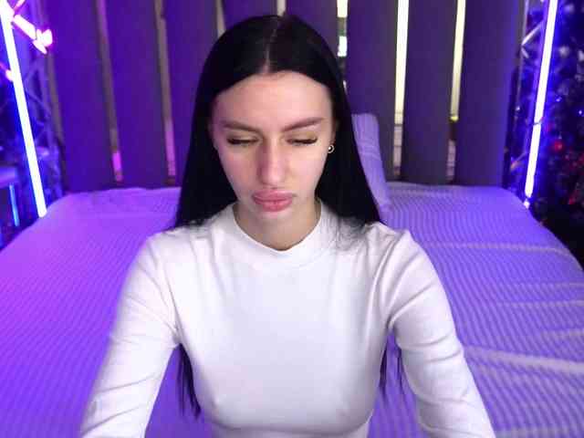 SnowWhiteee SnowWhiteee