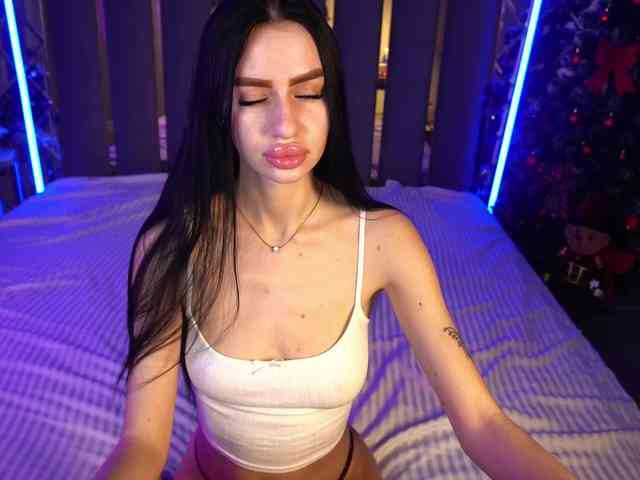 SnowWhiteee SnowWhiteee