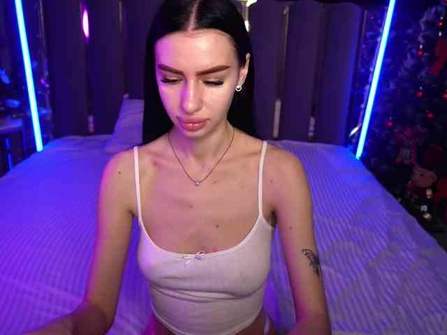 SnowWhiteee SnowWhiteee