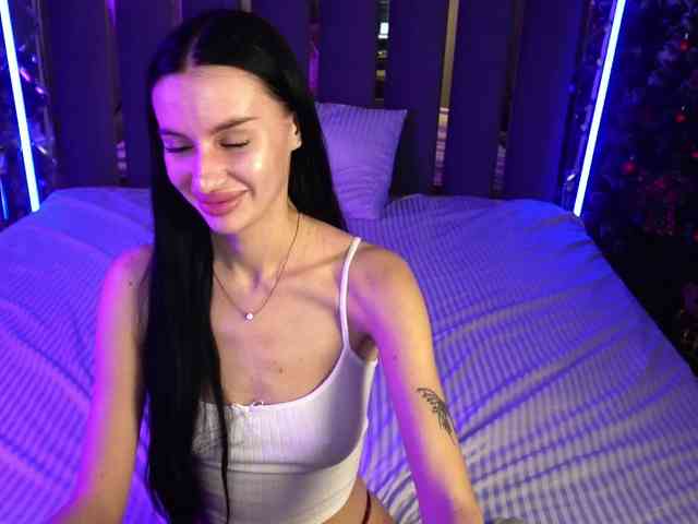 SnowWhiteee SnowWhiteee