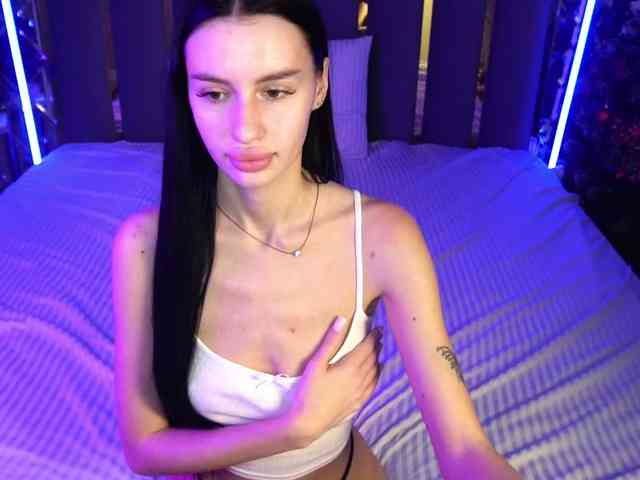 SnowWhiteee SnowWhiteee